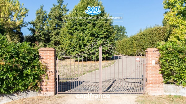 CRUZILLES-LÈS-MÉPILLAT (01290) – TOUT DE PLAIN-PIED – 3 CHAMBRES – PISCINE 12 × 4 – 78,6 M² DE DÉPENDANCES – TERRAIN 2 710 M²