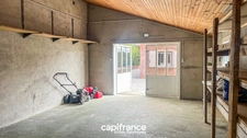 PROCHE DE BELLEVILLE-EN-BEAUJOLAIS, TOUT DE PLAIN-PIED – 3 CHAMBRES – PISCINE 12 × 4 – 78,6 M² DE DÉPENDANCES – TERRAIN 2 710 M²