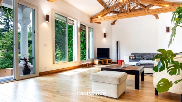 GLEIZÉ | 69400 | PROPRIÉTÉ DE CARACTÈRE – 5 CHAMBRES – PARC 2 331 m² – PISCINE