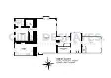 Saint-Didier-sur-Chalaronne, in the centre of the village, substantial house 255 m² of living space, set on a 567 m² plot.