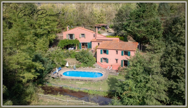 Propriete à vendre 10 pièces SAINT LAURENT DE CERDANS (66)