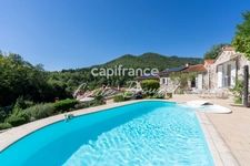 Maison de caractère à vendre 7 pièces SAINT LAURENT DE CERDANS (66)