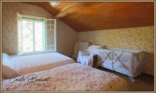 For Sale: Beautiful 1940s villa in Reynes – Rare opportunity with 3 apartments and 3600 m² of land