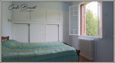 For Sale: Beautiful 1940s villa in Reynes – Rare opportunity with 3 apartments and 3600 m² of land