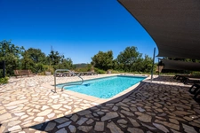 Ensemble immobilier d'exception à vendre à TAULIS (66)