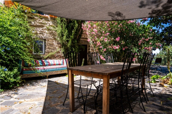 Ensemble immobilier d'exception à vendre à TAULIS (66)