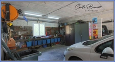 Belle villa de 2002 avec grand terrain et grand garage  SAINT LAURENT DE CERDANS (66)