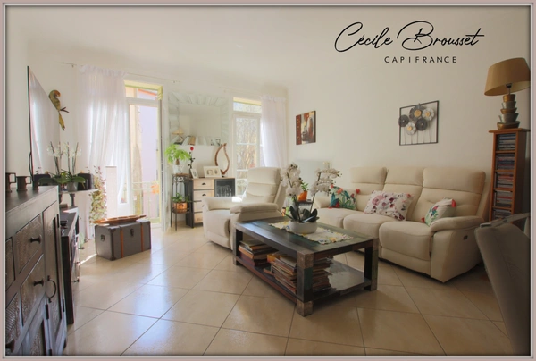 Ensemble immobilier de charme avec garage, patio et T2 indépendant - Arles sur Tech (66150)