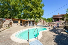 SAINT-LAURENT-DE-CERDANS 66260 – MAS DE CARACTÈRE DE 250 M2 – 5 HECTARES – PISCINE – SOURCES – DÉPENDANCES