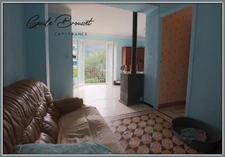 For Sale: Beautiful 1940s villa in Reynes – Rare opportunity with 3 apartments and 3600 m² of land