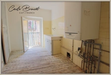 ARLES-SUR-TECH (66150) – Renovated 5-room village house with courtyard and possibility of a terrace