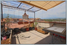 Maison de caractère avec garage, terrasse panoramique et appartement T2 à fort rendement – Saint-Jean-Pla-de-Corts (66490)