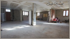 Villa 4 faces à vendre sur 1425 m2 de terrain avec garage et studio indépendant à REYNES (66)