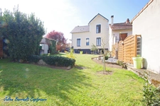 Maison familiale de 148m² avec 5 chambres entièrement rénovée en 2021 sur un terrain clos de 438m² 