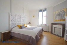 Maison familiale de 148m² avec 5 chambres entièrement rénovée en 2021 sur un terrain clos de 438m² 