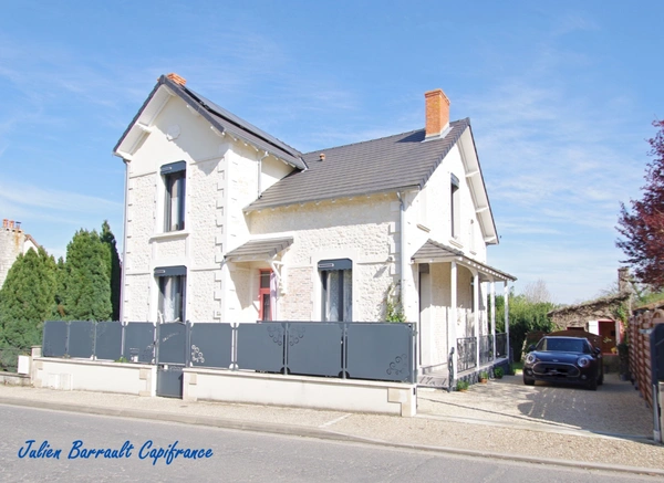 Maison familiale de 148m² avec 5 chambres entièrement rénovée en 2021 sur un terrain clos de 438m² 