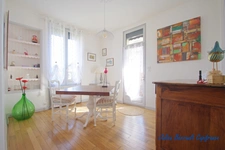 Maison familiale de 148m² avec 5 chambres entièrement rénovée en 2021 sur un terrain clos de 438m² 