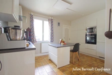 Maison familiale de 127,48 m² avec 5 chambres sur un terrain clos de 1133 m² 
