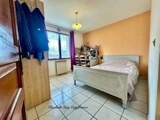 Maison familiale fonctionnelle  avec sous sol complet, à vendre 5 pièces CLUSES (74)