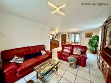 Maison familiale fonctionnelle  avec sous sol complet, à vendre 5 pièces CLUSES (74)