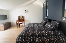 Property of 3 houses in a bucolic setting 20 minutes from LA ROCHELLE 