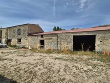 Grange à rénover PUYRAVAULT 