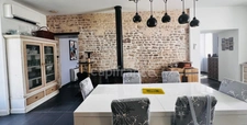Property of 3 houses in a bucolic setting 20 minutes from LA ROCHELLE 