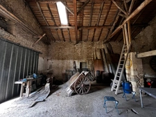 Ensemble Terrain + grange à Renover GENOUILLE 