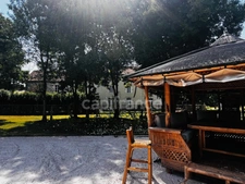 Property of 3 houses in a bucolic setting 20 minutes from LA ROCHELLE 