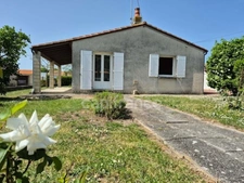 Maison Plain Pied - 4 chambres - 2 Garages - Jardin clos  SAINT JEAN DE LIVERSAY 