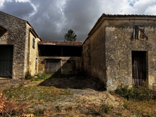 Ensemble Terrain + grange à Renover GENOUILLE 