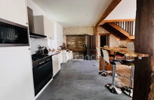 Property of 3 houses in a bucolic setting 20 minutes from LA ROCHELLE 