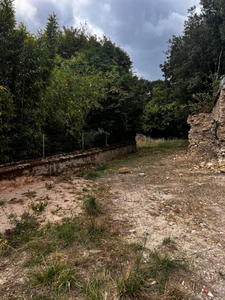 Ensemble Terrain + grange à Renover GENOUILLE 