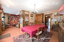 Ancienne boutique à réinventer – cœur de village – gros potentiel