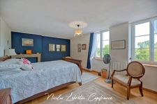 Maison en pierre rénovée de 202 m² – 4 chambres + studio indépendant – Dépendance de 100 m² – Terrain clos de 2 775 m²