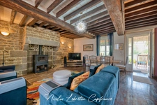 Maison en pierre rénovée de 202 m² – 4 chambres + studio indépendant – Dépendance de 100 m² – Terrain clos de 2 775 m²