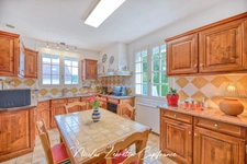 Exclusivité Capifrance - Pavillon de 163 m² – Au calme en impasse – DPE C – Proche Flers