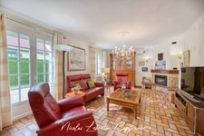 Exclusivité Capifrance - Pavillon de 163 m² – Au calme en impasse – DPE C – Proche Flers