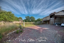 Maison en pierre rénovée de 202 m² – 4 chambres + studio indépendant – Dépendance de 100 m² – Terrain clos de 2 775 m²