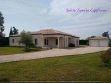 Maison à vendre 6 pièces SAINTE LIVRADE SUR LOT (47)Sainte-Livrade-sur-Lot – Belle propriété familiale sur 3 000 m² de terrain arboré