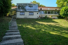 Propriete à vendre 14 pièces SAINTE LIVRADE SUR LOT (47)Sainte-Livrade-sur-Lot – Propriété de caractère à projets multiples en bord de rivière avec accès privatif au Lot