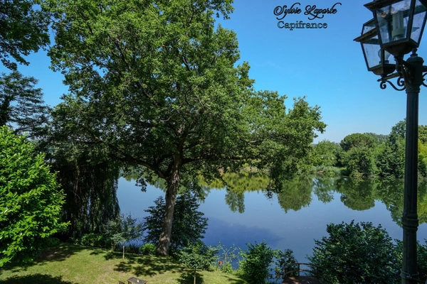 Propriete à vendre 14 pièces SAINTE LIVRADE SUR LOT (47)Sainte-Livrade-sur-Lot – Propriété de caractère à projets multiples en bord de rivière avec accès privatif au Lot