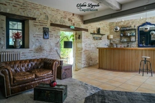 Propriete à vendre 14 pièces SAINTE LIVRADE SUR LOT (47)Sainte-Livrade-sur-Lot – Propriété de caractère à projets multiples en bord de rivière avec accès privatif au Lot