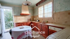 Dpt Lot et Garonne (47), à vendre VILLENEUVE SUR LOT maison P6 de 189 m² - Terrain de 1 546,00 m² 