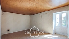 Maison type longère à Rénover  20 pièces  (47)
