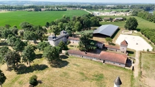 Propriete équestre et son château, à vendre 14 pièces LE TEMPLE SUR LOT (47)