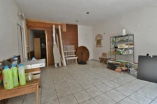 Appartement à vendre 3 pièces  (), plateau à rénover, divisible en 2 logements, spécial investisseurs