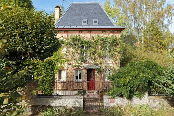 Maison à vendre 7 pièces SAINT REMY LES CHEVREUSE (78)