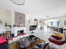 Maison à vendre 8 pièces GEX (01)