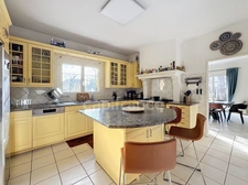 Maison à vendre 8 pièces GEX (01)